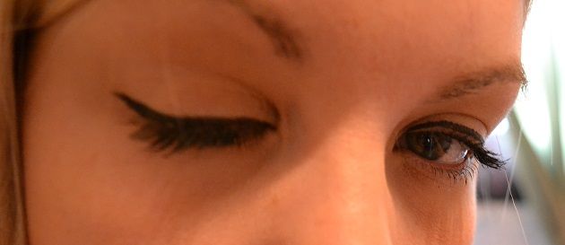  photo eyeliner1_zps3f69d516.jpg