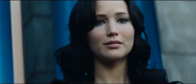 KATNISS FRENTE A LA PERDIDA :SINSAJO LA PELICULA PARTE 2