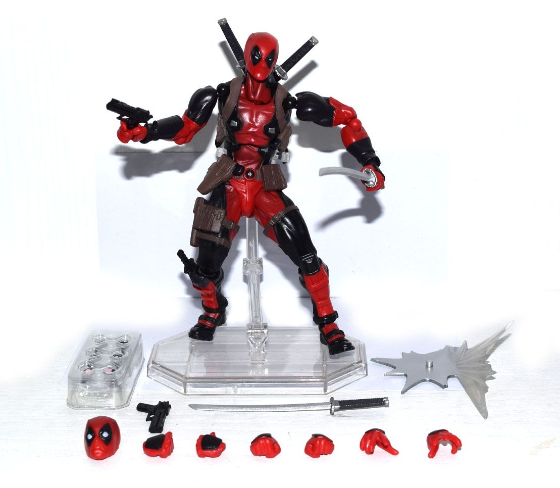 revoltech deadpool